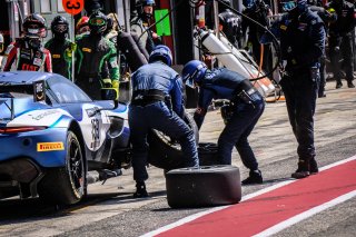 Pitlane, Race 1
