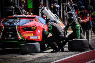 Pitlane, Race 1
