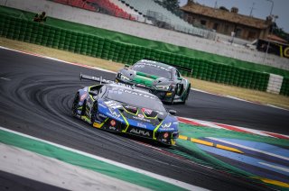 #77 Barwell Motorsport GBR Lamborghini Huracan GT3 Evo Miguel Ramos PRT Henrique Chaves PRT Pro-Am Cup, Race 2
