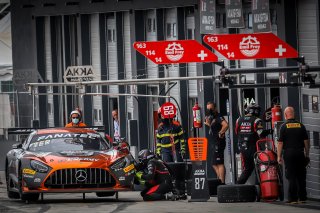 #87 AKKA ASP  FRA Mercedes-AMG GT3 Konstantin Tereschenko RUS Jim Pla FRA Silver Cup, Pitlane, Race 2
