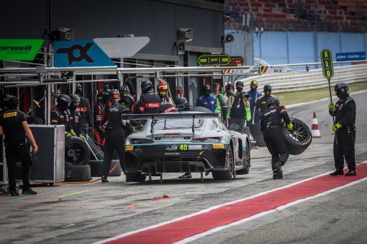 #40 SPS automotive performance DEU Mercedes-AMG GT3 Jordan Love AUS Lance David Arnold DEU Silver Cup, Pitlane, Race 2
 | SRO / Patrick Hecq Photography