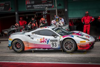 #93 SKY - Tempesta Racing GBR Ferrari 488 GT3 Christopher Froggatt GBR Giorgio Roda ITA Silver Cup, Pitlane, Race 2
