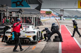 Pitlane, Race 2
