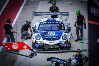 Official Paid Test Session, Pitlane
