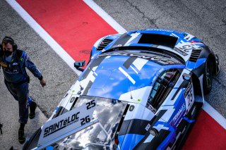 Official Paid Test Session, Pitlane
