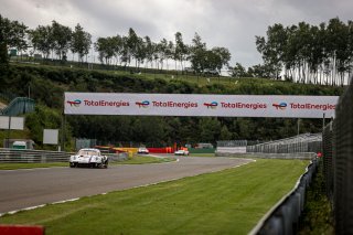 #23 Huber Motorsport DEU Porsche 911 GT3-R (991.II) Nicolas Leutwiler CHE Ivan Jacoma CHE Jacob Schell DEU Nico Menzel DEU AM Cup IGTC, Free Practice
