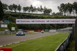 #77 Barwell Motorsport GBR Lamborghini Huracan GT3 Evo Sandy Mitchell GBR Leo Machitski RUS Miguel Ramos PRT Henrique Chaves PRT Pro-Am Cup IGTC, Free Practice

