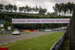 #23 Huber Motorsport DEU Porsche 911 GT3-R (991.II) Nicolas Leutwiler CHE Ivan Jacoma CHE Jacob Schell DEU Nico Menzel DEU AM Cup IGTC, Free Practice
