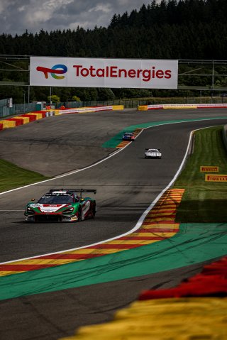 #38 JOTA GBR McLaren 720 S GT3 - - Ben Barnicoat GBR Oliver Wilkinson GBR Rob Bell GBR Pro Cup, Free Practice

