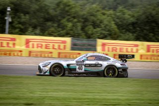 #40 SPS automotive performance DEU Mercedes-AMG GT3 Lance David Arnold DEU Yannick Mettler CHE Jordan Love AUS Miklas Born CHE Silver Cup, Free Practice
