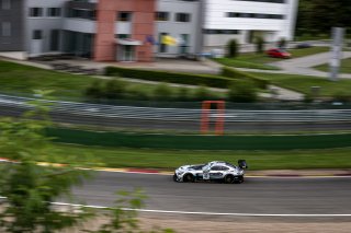 #40 SPS automotive performance DEU Mercedes-AMG GT3 Lance David Arnold DEU Yannick Mettler CHE Jordan Love AUS Miklas Born CHE Silver Cup, Free Practice

