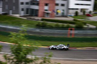 #40 SPS automotive performance DEU Mercedes-AMG GT3 Lance David Arnold DEU Yannick Mettler CHE Jordan Love AUS Miklas Born CHE Silver Cup, Free Practice
