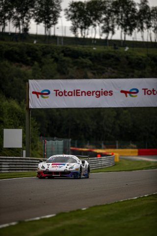 #93 SKY - Tempesta Racing GBR Ferrari 488 GT3 Matteo Cressoni ITA Chris Froggatt GBR Jonathan Hui HKG Eddie Cheever ITA Pro-Am Cup IGTC, Free Practice
