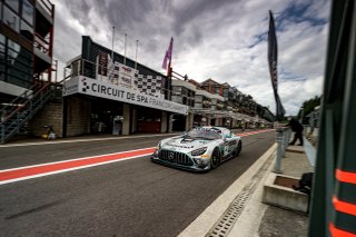 #40 SPS automotive performance DEU Mercedes-AMG GT3 Lance David Arnold DEU Yannick Mettler CHE Jordan Love AUS Miklas Born CHE Silver Cup, Pre-Qualifying
