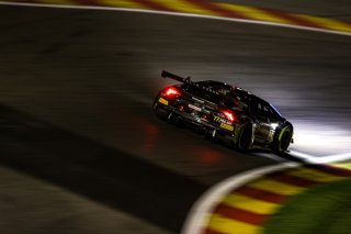 #77 Barwell Motorsport GBR Lamborghini Huracan GT3 Evo Sandy Mitchell GBR Leo Machitski RUS Miguel Ramos PRT Henrique Chaves PRT Pro-Am Cup IGTC, Night Practice
