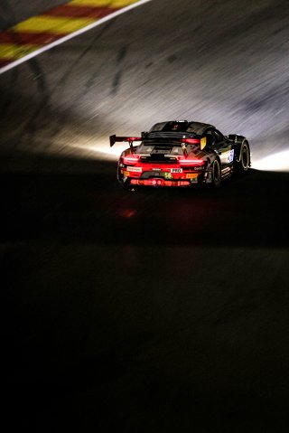 #56 Dinamic Motorsport ITA Porsche 911 GT3-R (991.II) - - Andrea Rizzoli ITA Mikkel O. Pedersen DNK Romain Dumas FRA Pro Cup, Night Practice
