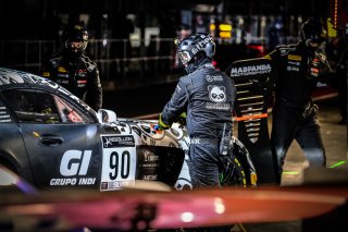 Night Practice, Pitlane
