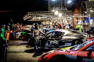 Night Practice, Pitlane
