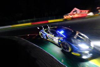 #77 Barwell Motorsport GBR Lamborghini Huracan GT3 Evo Sandy Mitchell GBR Leo Machitski RUS Miguel Ramos PRT Henrique Chaves PRT Pro-Am Cup IGTC, Night Practice
