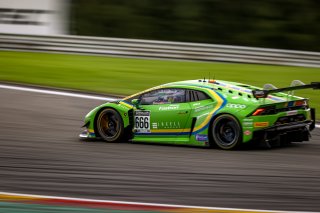 #666 VS Racing ITA Lamborghini Huracan GT3 Evo Glenn Van Berlo NLD Baptiste Moulin BEL Yuki Nemoto JPN Martin Rump EST Silver Cup, Superpole
