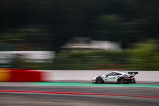 #22 GPX Martini Racing UAE Porsche 911 GT3-R (991.II) - - Matt Campbell AUS Earl Bamber NZL Mathieu Jaminet FRA Pro Cup IGTC, Superpole
 | SRO / Kevin Pecks