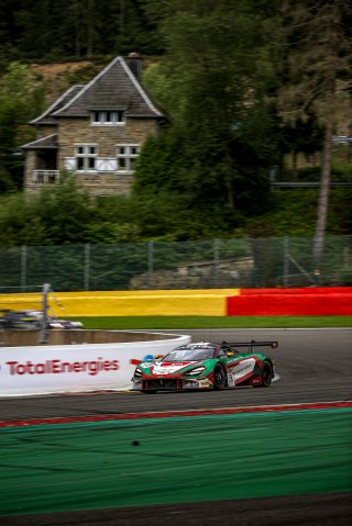 #38 JOTA GBR McLaren 720 S GT3 - - Rob Bell GBR Oliver Wilkinson GBR Ben Barnicoat GBR Pro Cup, Race
