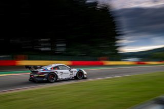 #22 GPX Martini Racing UAE Porsche 911 GT3-R (991.II) - - Matt Campbell AUS Earl Bamber NZL Mathieu Jaminet FRA Pro Cup IGTC, Race
