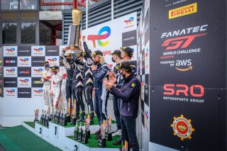 Podium, Race
