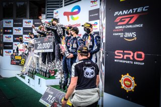 Podium, Race
