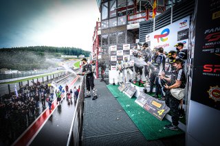Podium, Race
