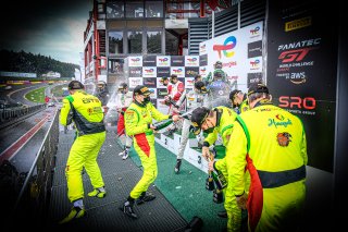 Podium, Race
