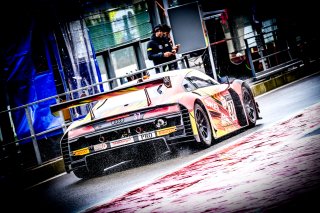 Pitlane, Race
