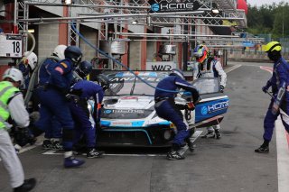 #18 KCMG HKG Porsche 911 GT3-R (991.II) - - Edoardo Liberati ITA Alex Imperatori CHE Josh Burdon AUS Pro Cup, Pitlane, Race
