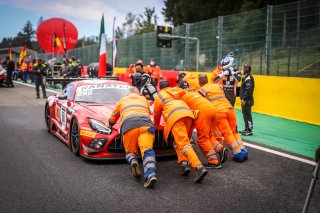 Gridwalk, Race
