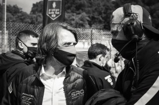 Gridwalk, Race
