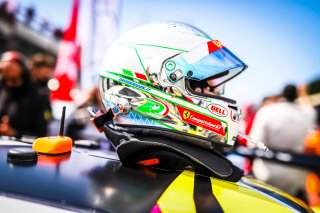 Gridwalk, Race
