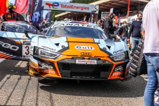Gridwalk, Race
