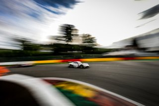 #22 GPX Martini Racing UAE Porsche 911 GT3-R (991.II) - - Matt Campbell AUS Earl Bamber NZL Mathieu Jaminet FRA Pro Cup IGTC, Race
