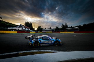 #18 KCMG HKG Porsche 911 GT3-R (991.II) - - Edoardo Liberati ITA Alex Imperatori CHE Josh Burdon AUS Pro Cup, Race
