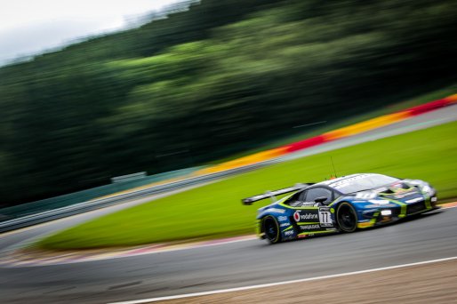 #77 Barwell Motorsport GBR Lamborghini Huracan GT3 Evo Miguel Ramos PRT Leo Machitski RUS Henrique Chaves PRT Sandy Mitchell GBR Pro-Am Cup IGTC, GT3, Race
 | SRO / Jules Benichou - 21creation