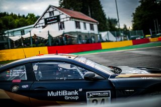 #34 Walkenhorst Motorsport DEU BMW M6 GT3 - - Sheldon van der Linde ZAF David Pittard GBR Marco Wittmann DEU Pro Cup, Race
