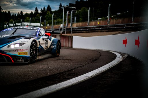 #188 Garage 59 GBR Aston Martin Vantage AMR GT3 Alexander West SWE Chris Goodwin IRL Charlie Eastwood IRL Marvin Kirchhöfer DEU Pro-Am Cup, Pitlane, Race
 | SRO / Jules Benichou - 21creation