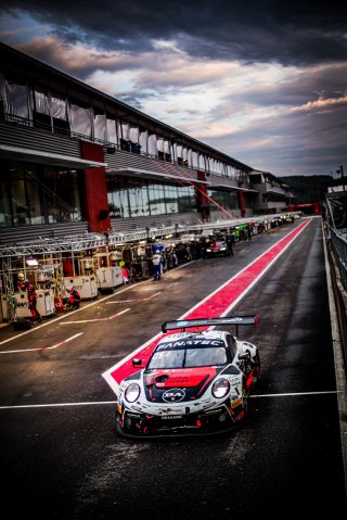Pitlane, Race
