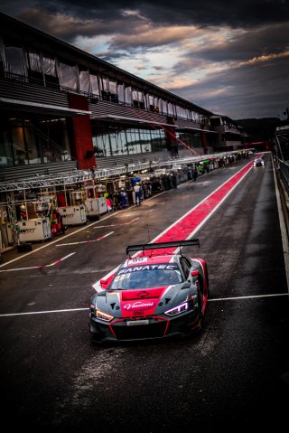 Pitlane, Race
