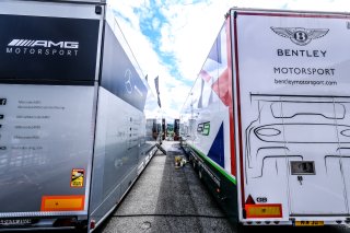 Paddock
