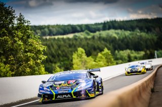 #77 Barwell Motorsport GBR Lamborghini Huracan GT3 Evo Sandy Mitchell GBR Leo Machitski RUS Miguel Ramos PRT Henrique Chaves PRT Pro-Am Cup IGTC, Pitlane
