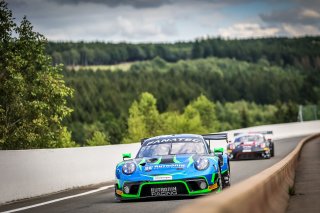 #21 Rutronik Racing DEU Porsche 911 GT3-R (991.II) - - Sven Müller DEU Kevin Estre FRA Richard Lietz AUT Pro Cup, Pitlane
