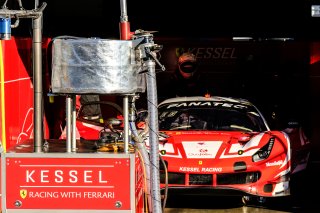 Paid Test Session, Pitlane
