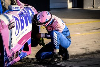 Paid Test Session, Pitlane
