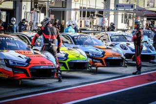 Paid Test Session, Pitlane
